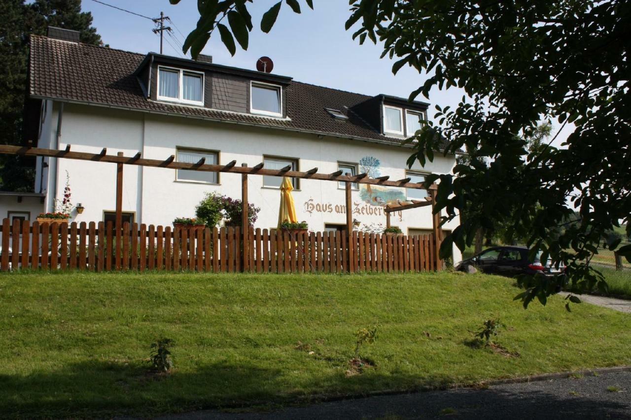 Haus Am Zeiberberg Hotel Sinzig Exterior photo